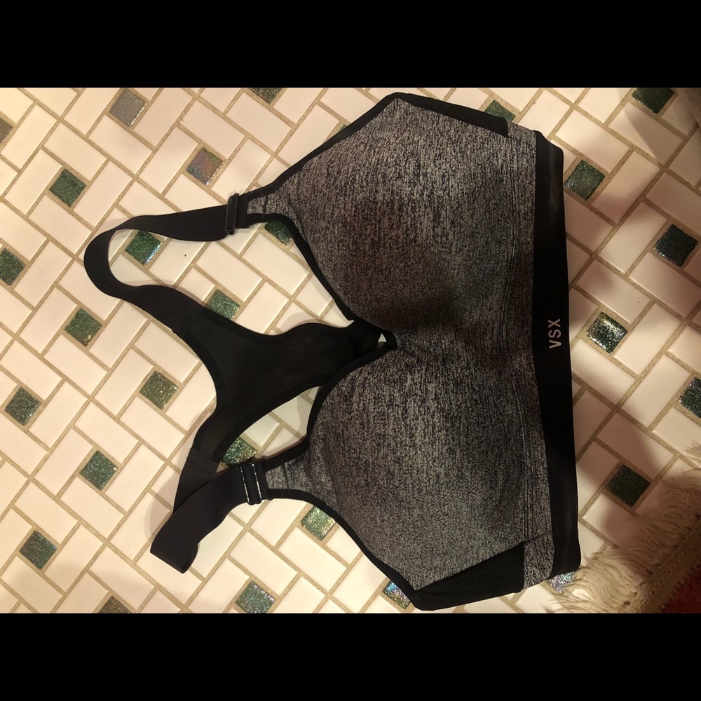 VS push up sports bra 32 D